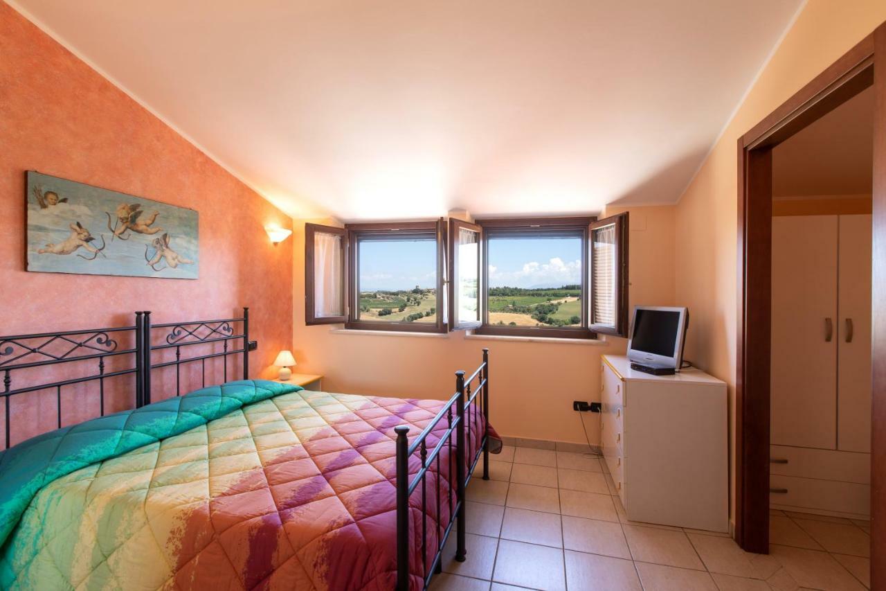 B&B La Casa Fra Gli Olivi 마르시아노 외부 사진